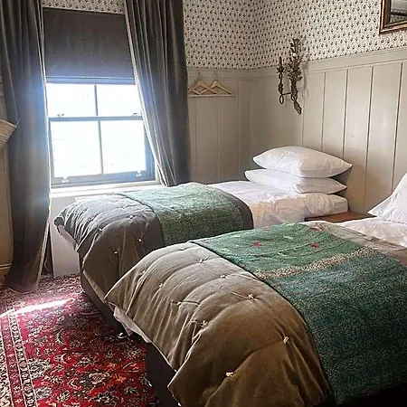 Hotel The Coach House